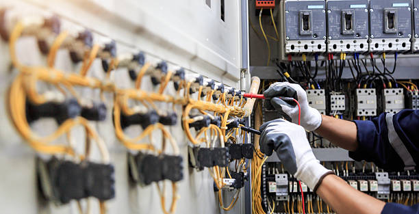 Professional Electrician technician working in Milton, DE